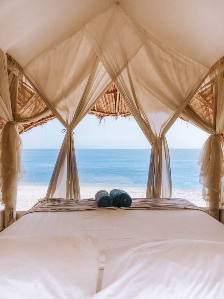 Komodo Le Pirate Island Beach Hut Bed