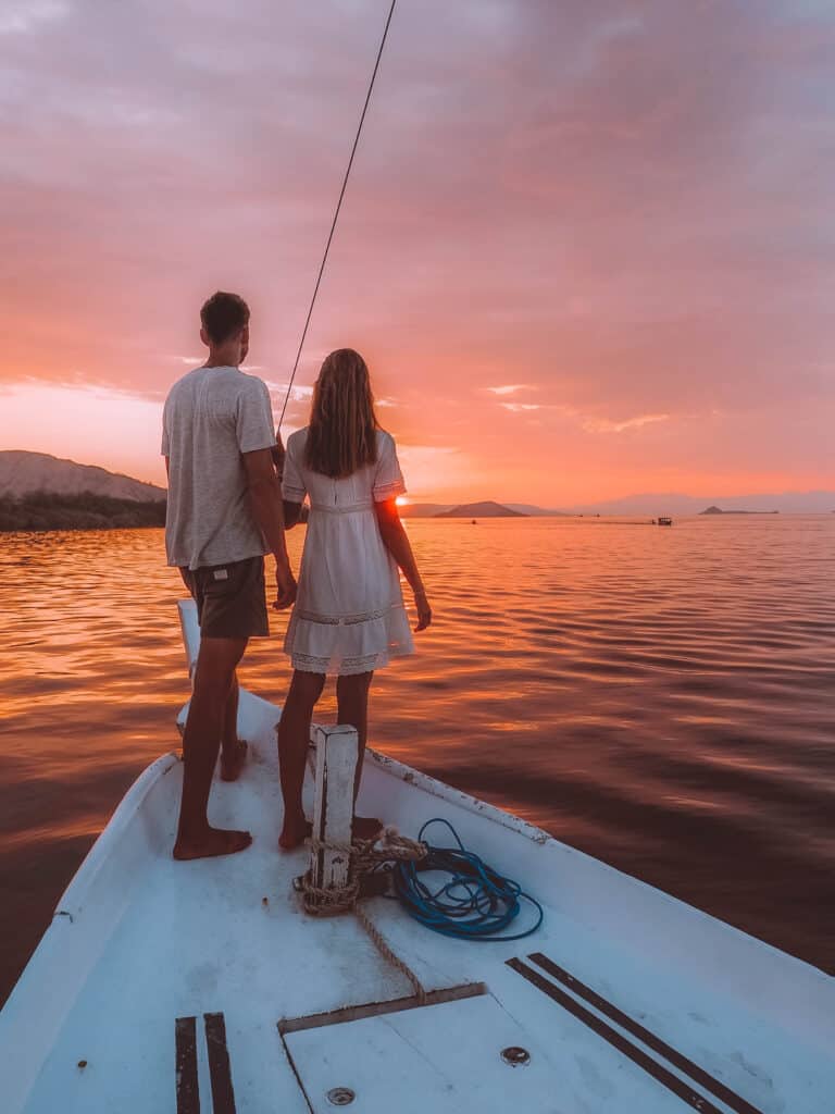 Komodo Sunset Le Pirate Boat Couple
