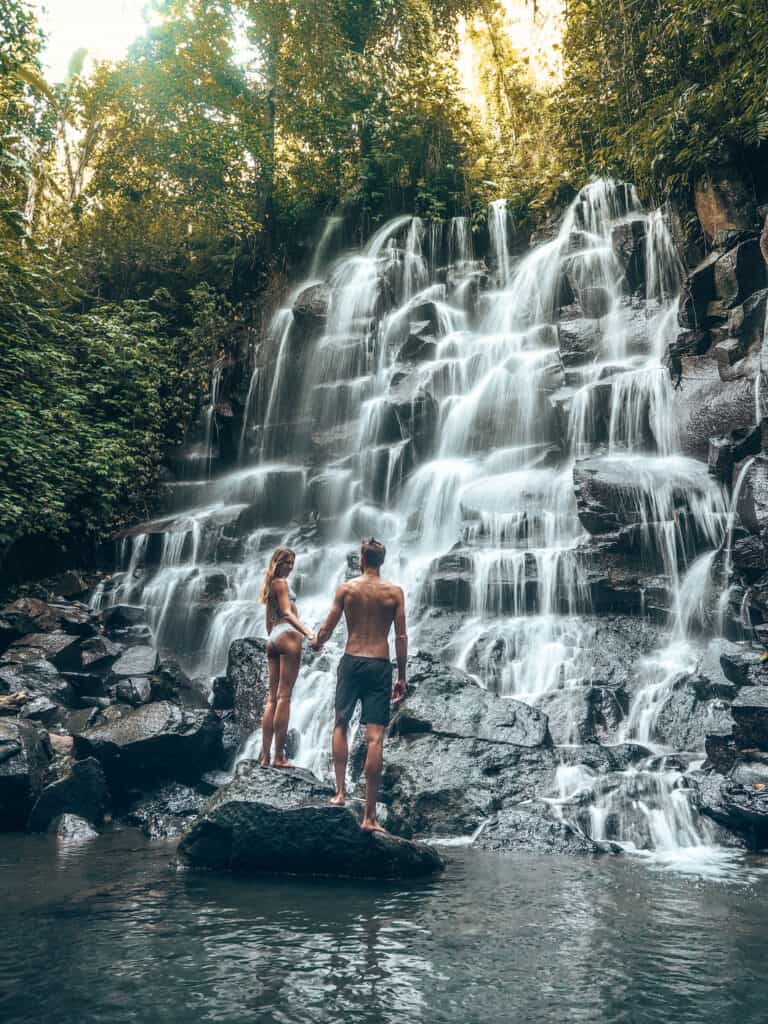 Kanto Lampo Waterfall