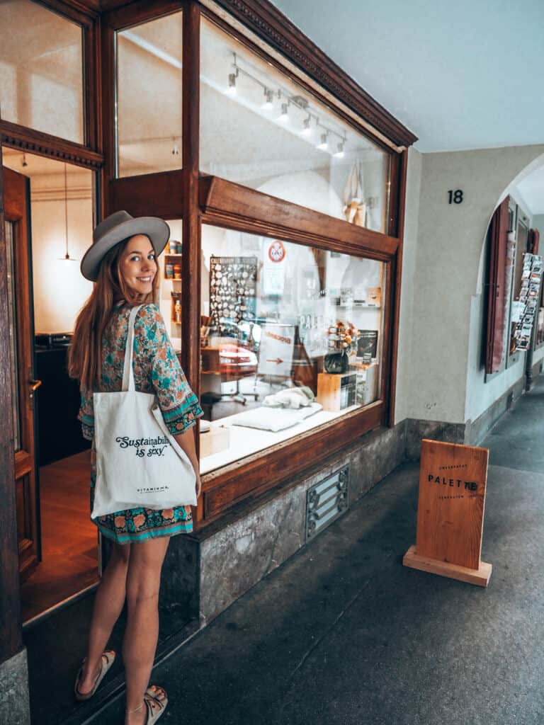 Switzerland Bern Bulk Store Woman Enter