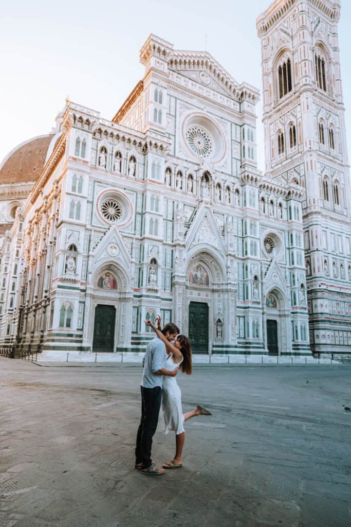 Italy Florence Cathedral Square Couple