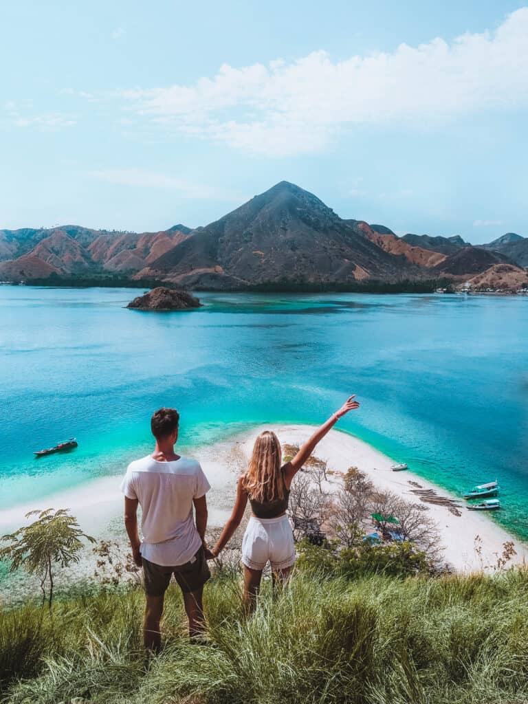 Komodo Kelor Island Viewpoint Couple