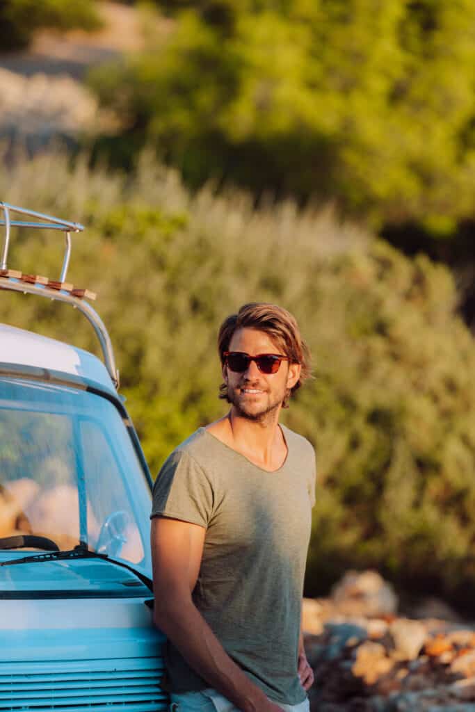 Eco travelers wear eco friendly sunglasses from Mari & Clay